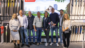 Kim de Boom  (teamwear DAKA) Mark Delmee (sponsorcie), Raymon Kempers (sponsorcie), Jan Peter Dankaart (directeur DAKA), Lizzy Koeton(accountmngr. The Indian Maharadja), Jeroen Zwaard (voorzitter), Dennis Giese (kledingcie) Jaqueline Feenstra (secretaris)