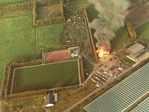 Detail van de luchtfoto uit 1984 (Foto J.A. v.d. Lindes, Rotterdam)