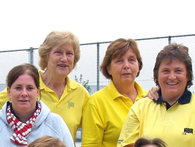 1996: 4 op een rij! vlnr: Marijke Kuyken, Tilly Nolte, Gerrie vd Windt en Liesbeth de Ronde in 2006