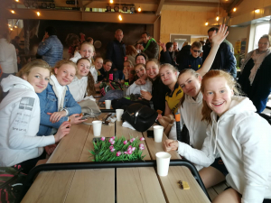MB6 viert overwinning!